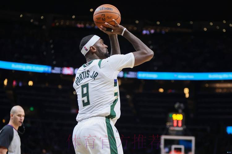 29年来NBA最狂板凳匪徒诞生,爵士小将单场轰43分写神纪录 29年来NBA最狂板凳匪徒诞生,爵士小将单场轰43分写神纪录